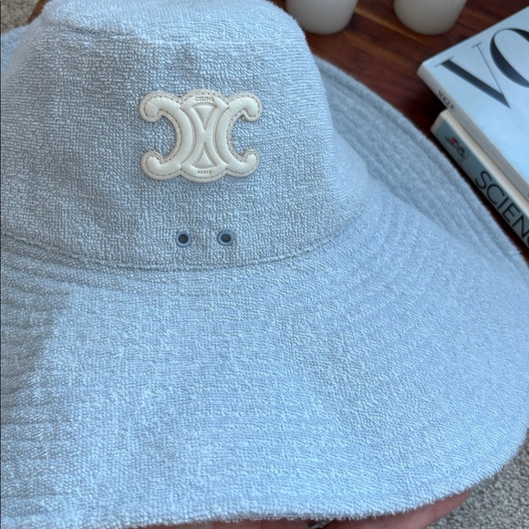 CELINE Triomphe wide brim hat, adjustable draw string in baby blue
Never worn. - Picture 14 of 14